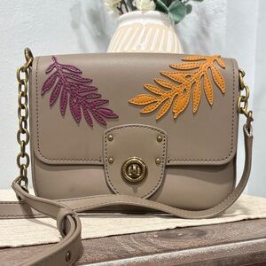 Ralph Lauren Elegant Tan Leather Bag with Leaf Accents